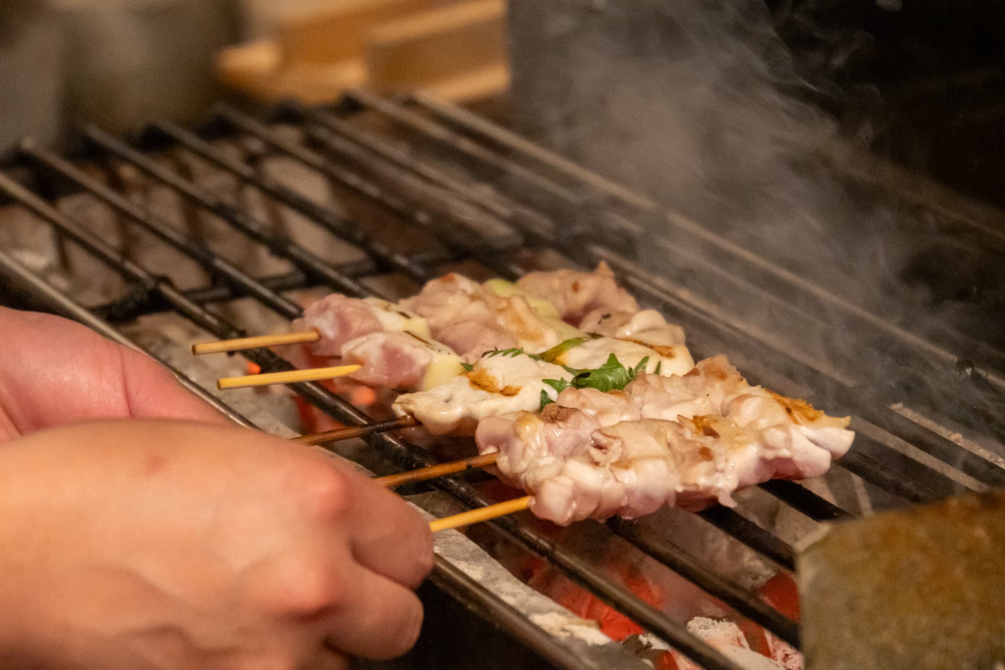 “酒と肴を楽しむ居酒屋” ──「酒とメシ 虹むら」